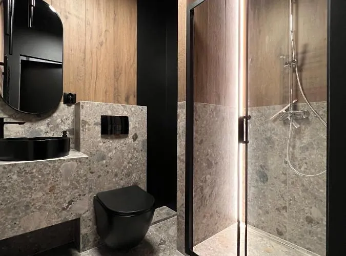 Gold Sleep We Wroclawiu Z Prywatnym Jacuzzi I Duzym Lozkiem شقة