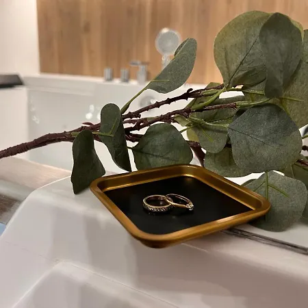 Gold Sleep We Wroclawiu Z Prywatnym Jacuzzi I Duzym Lozkiem アパート