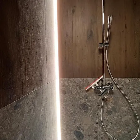 アパート Gold Sleep We Wroclawiu Z Prywatnym Jacuzzi I Duzym Lozkiem